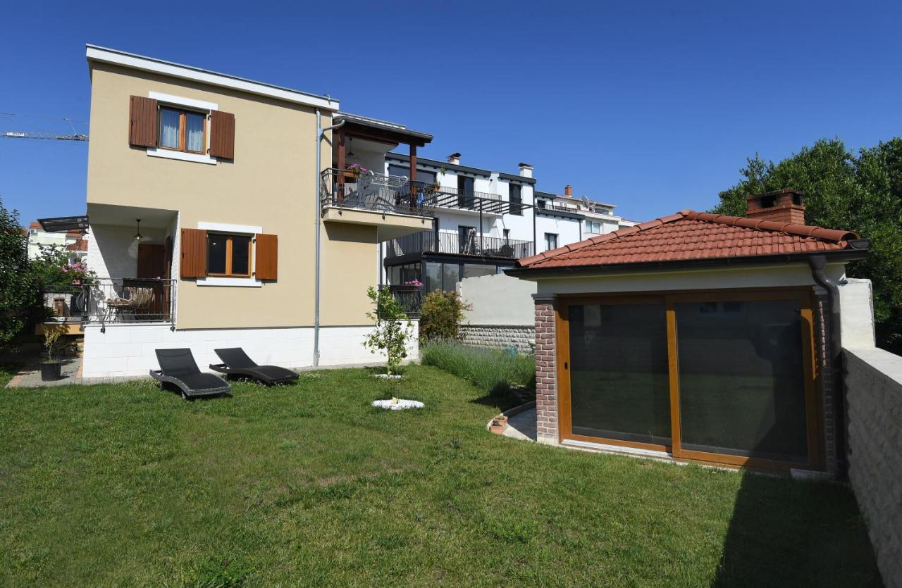Apartments Camellia Zadar Bagian luar foto